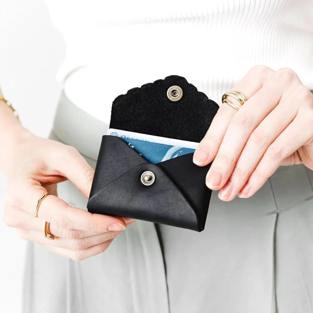 Mini Daisy Wallet Leather Compact Small Clutch for Women Gift